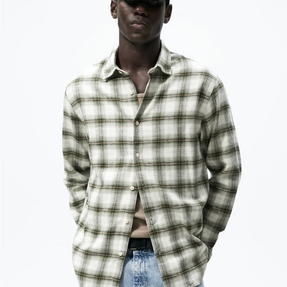 PLAID FLANNEL SHIRT - Picture 4 of 8